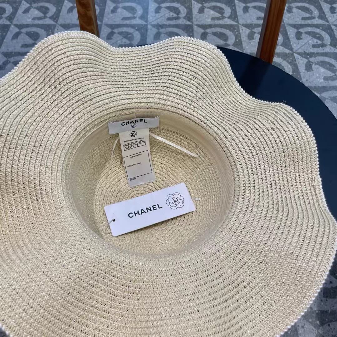 香奈儿Chanel新款荷叶边珍珠款大沿礼帽盆帽草帽，出街必备超好搭配，有调节绳