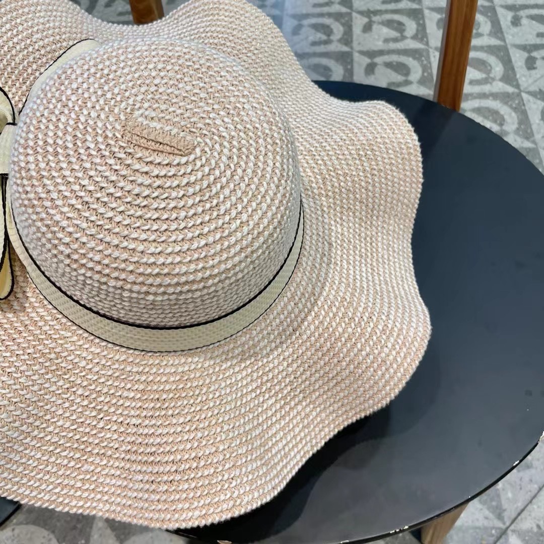 香奈儿Chanel新款荷叶边珍珠款大沿礼帽盆帽草帽，出街必备超好搭配，有调节绳