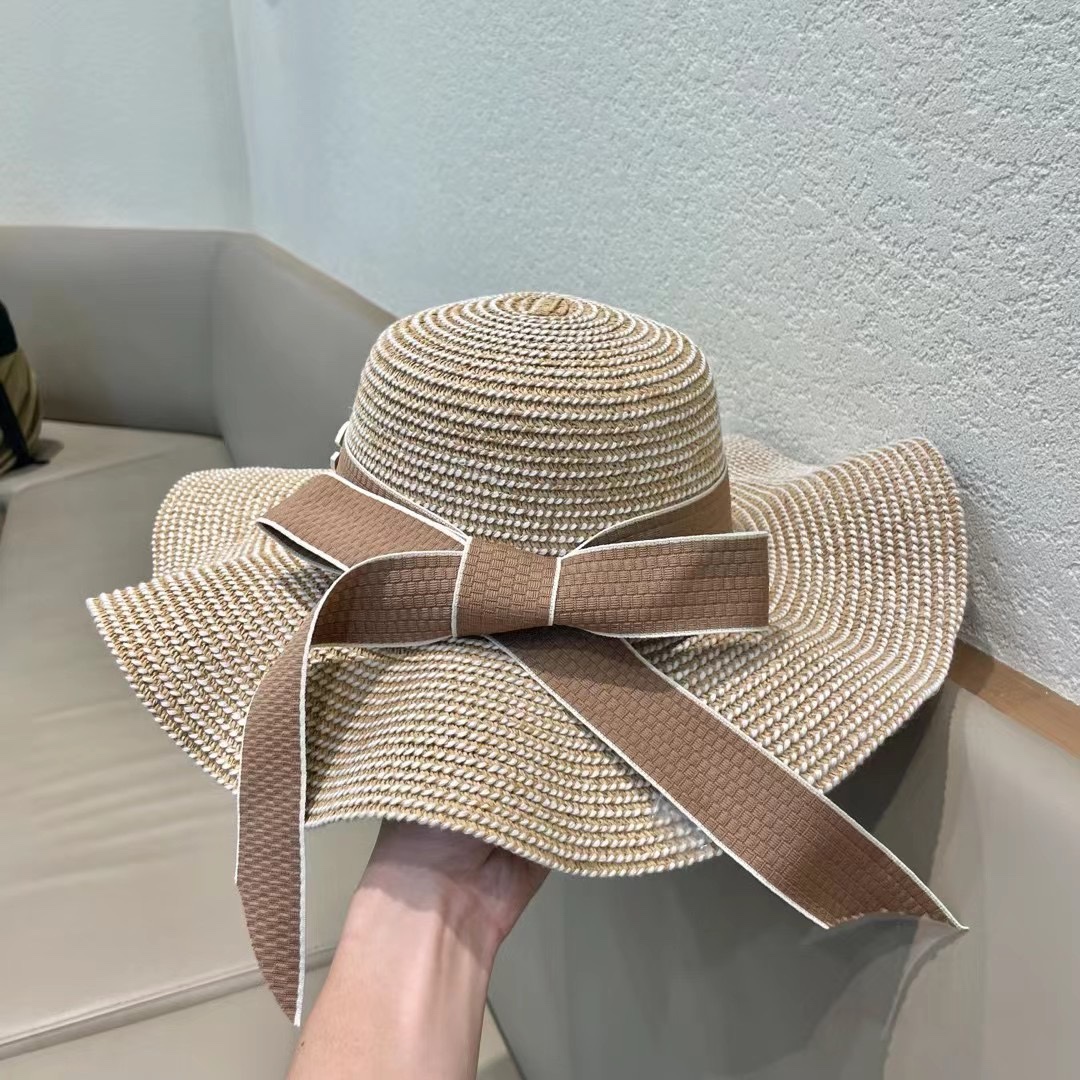 香奈儿Chanel新款荷叶边珍珠款大沿礼帽盆帽草帽，出街必备超好搭配，有调节绳