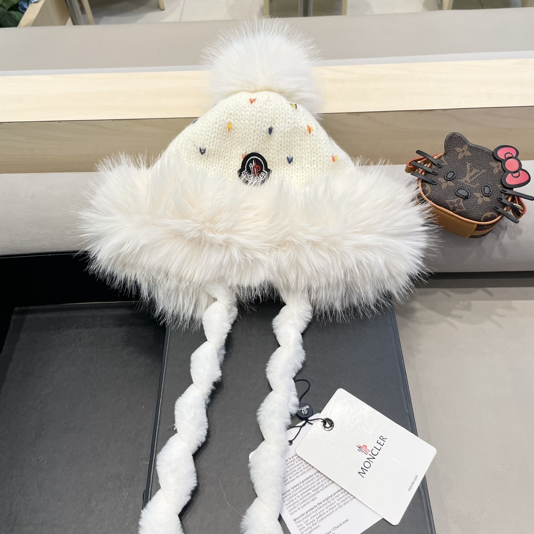 【MONCLER蒙口】仿兔毛彩色针织帽子女冬加厚加绒保暖雷锋帽骑车防寒毛线帽潮