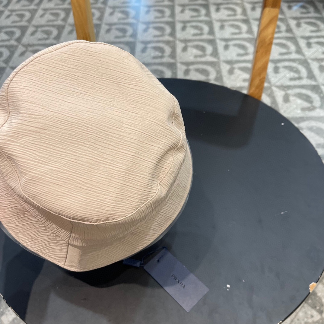 【PRADA普拉达】最新遮阳渔夫帽，日常款超好搭