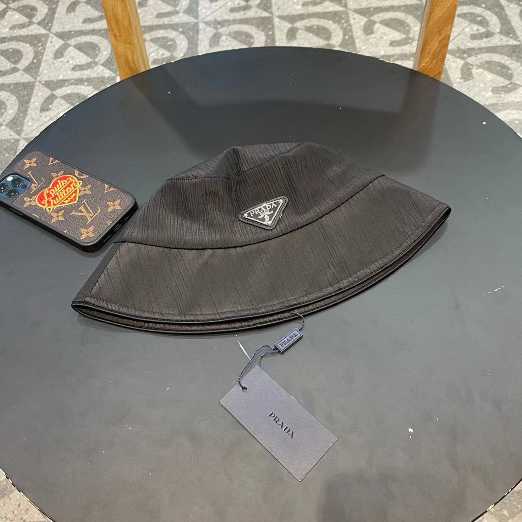 【PRADA普拉达】最新遮阳渔夫帽，日常款超好搭配