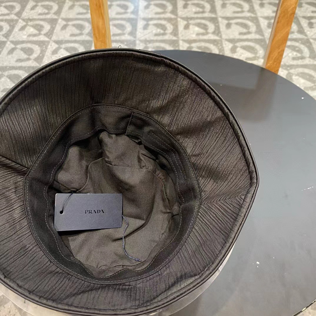 【PRADA普拉达】最新遮阳渔夫帽，日常款超好搭配