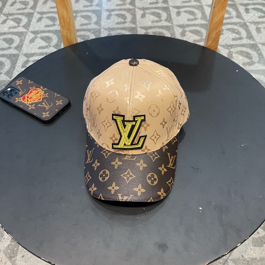  新款出货LV(路易威登)新款原单棒球帽，11开模订制，做工细致完美，质量超赞，基础头围56，贴片可调节