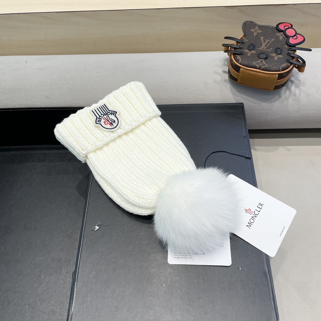  moncler蒙口欧美风格秋冬新款保暖羊毛帽儿童男女款通用版毛线帽冷帽帽子