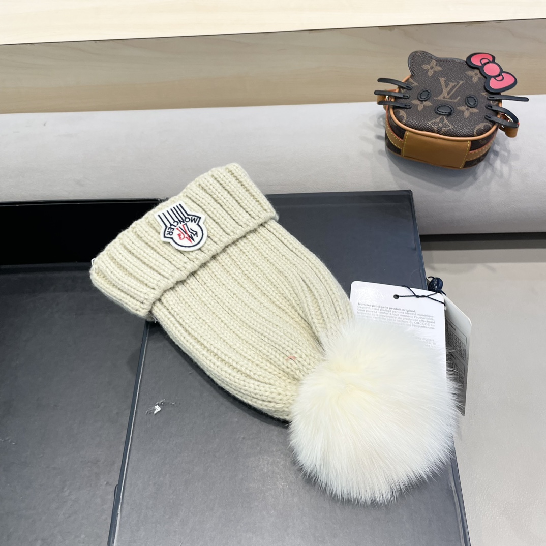  moncler蒙口欧美风格秋冬新款保暖羊毛帽儿童男女款通用版毛线帽冷帽帽子