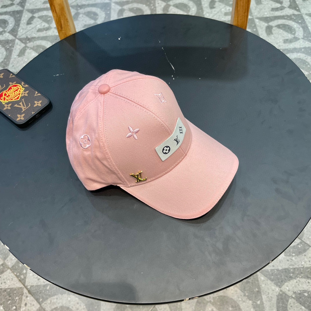   LV路易威登新款原单棒球帽， 专柜11开模订制，纯棉内里，轻盈透气！质量超赞，基础头围56，贴片可调