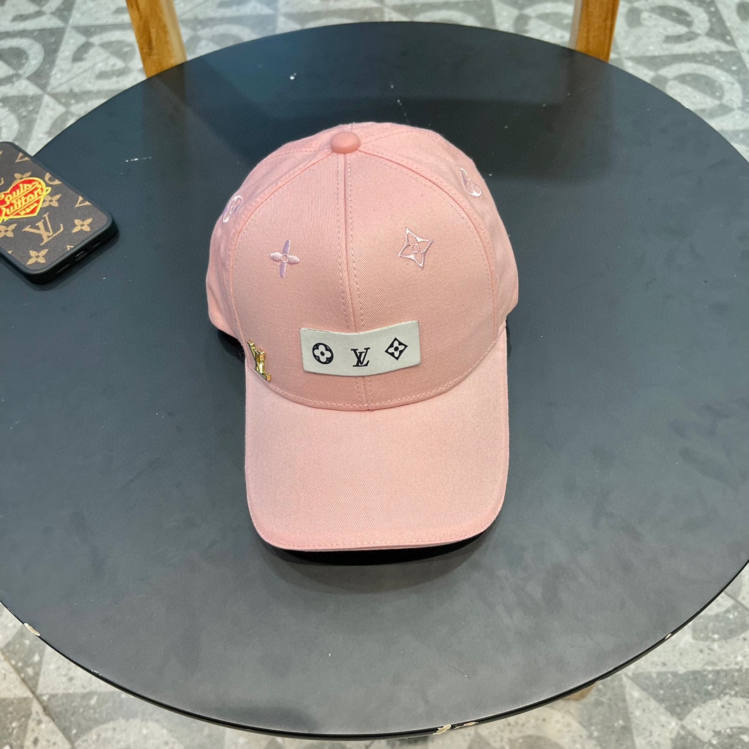   LV路易威登新款原单棒球帽， 专柜11开模订制，纯棉内里，轻盈透气！质量超赞，基础头围56，贴片可调