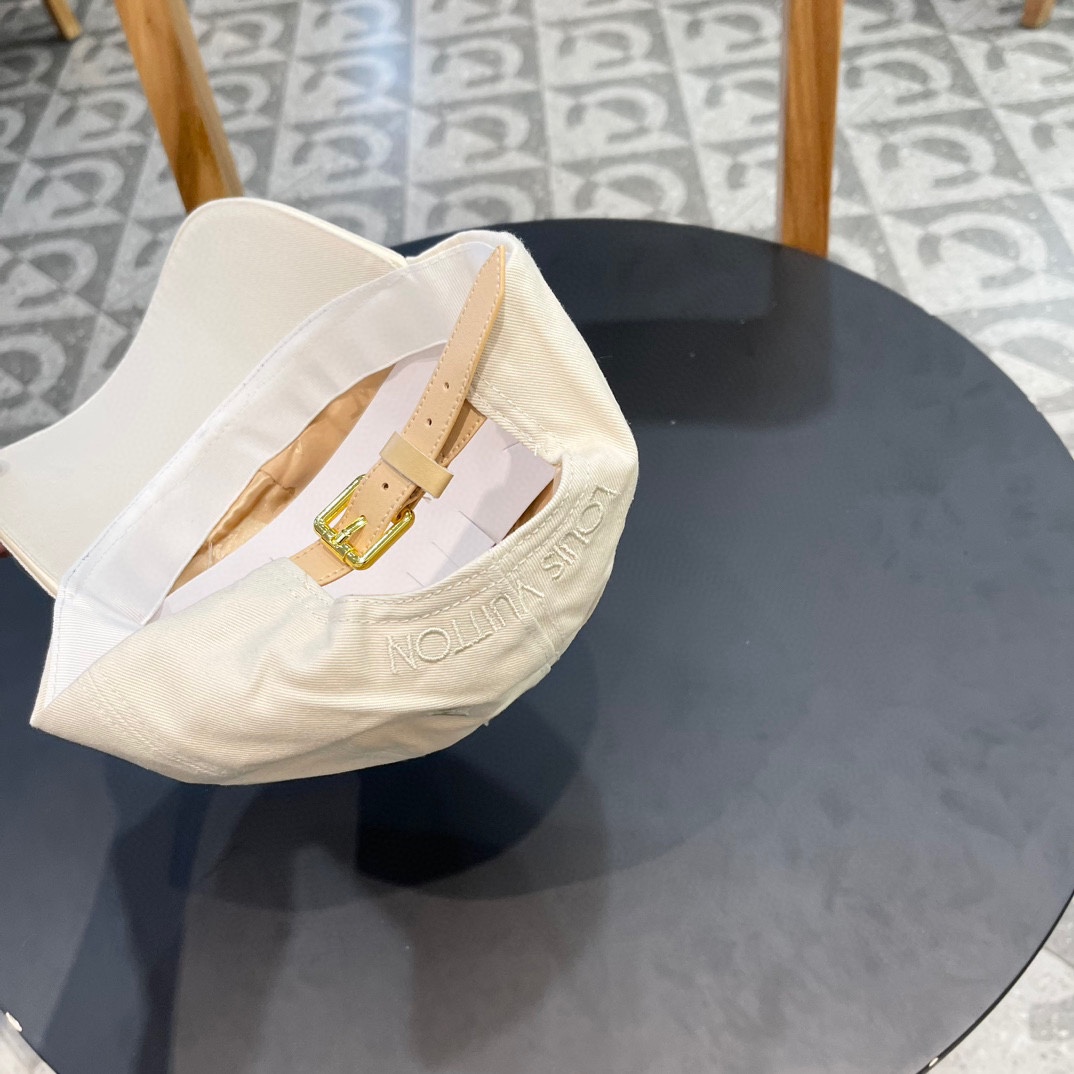   LV路易威登新款原单棒球帽， 专柜11开模订制，纯棉内里，轻盈透气！质量超赞，基础头围56，贴片可调