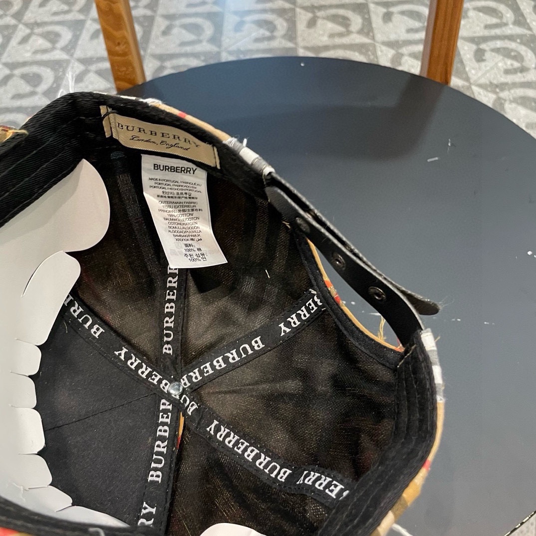    🧢Burberry（巴宝莉新款原单刺绣字母棒球帽  专柜热卖款纯棉内里，完美版型，原厂品质，独家实