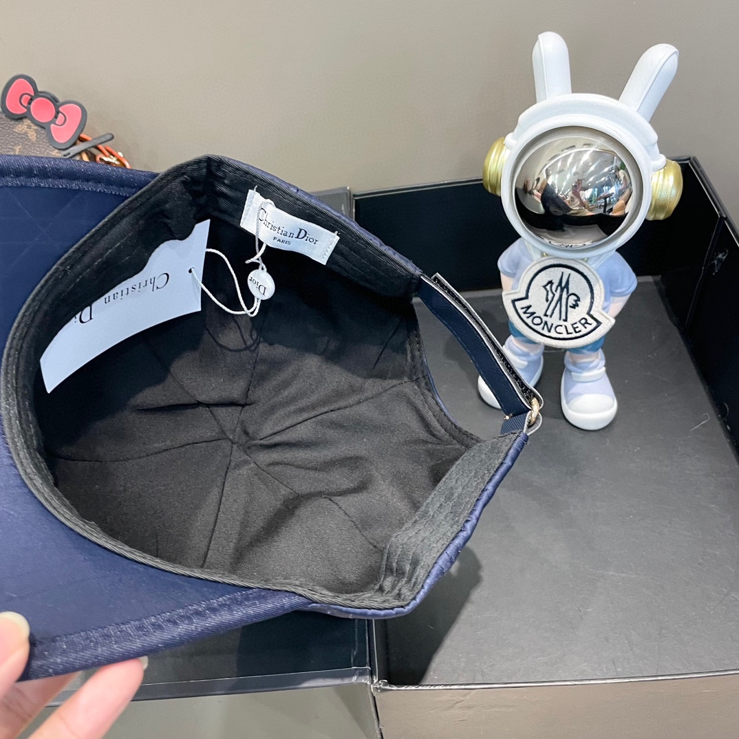  【DIOR迪奥】新款走量简约棒球帽🧢，新款出货，大牌款超好搭配，赶紧入手！