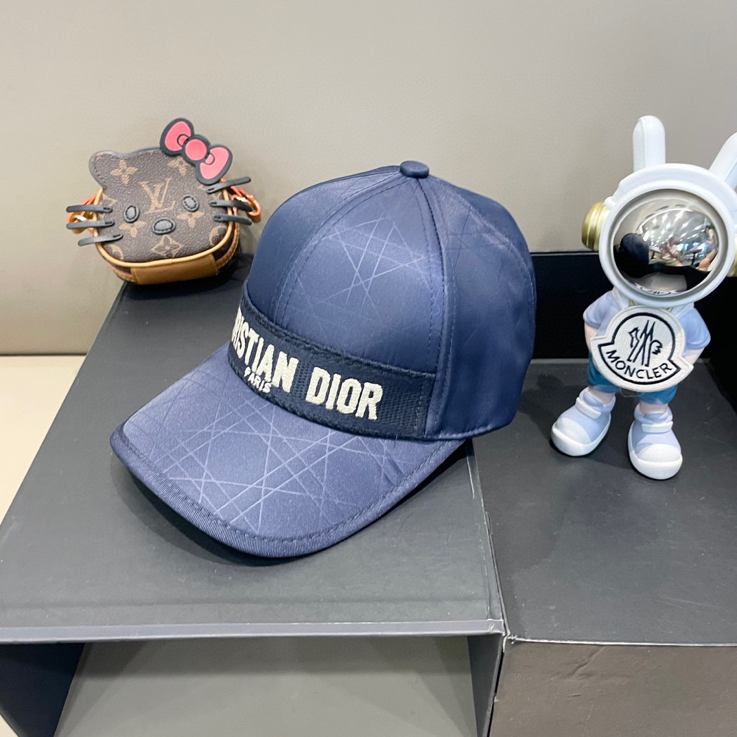  【DIOR迪奥】新款走量简约棒球帽🧢，新款出货，大牌款超好搭配，赶紧入手！