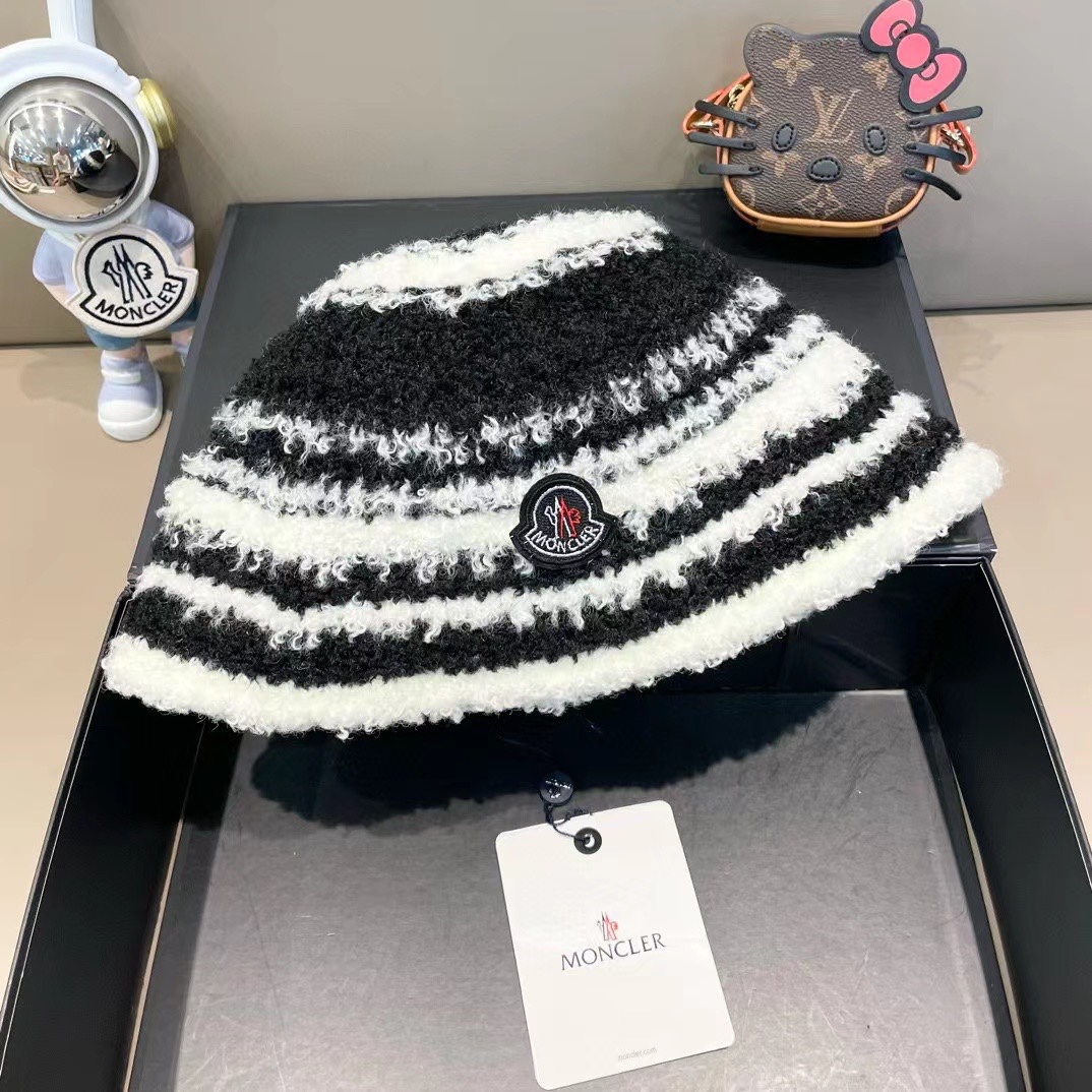 NO:214453,Moncler masked color-blocked lamb ferment bucket hat for women autumn and winter knitted warm and non-faced temperament niche and versatile face showing little fisherman hat fisherman hat baseball hat knit hat, hat, christian louboutin, Moncler, espadrilles, hats19860909moncler蒙口拼色羊羔绒水桶帽子女秋冬针织保暖素颜气质小众百搭显脸小渔夫帽帽子渔夫帽棒球帽针织帽,帽子,christian louboutin,Moncler,espadrilles,hats,hat