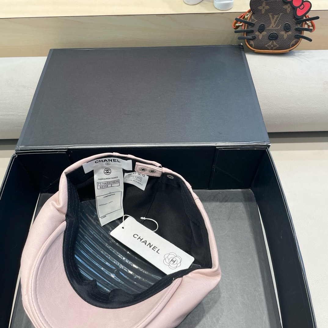  Chanel小香风Pu皮前进帽女秋季2025新款英伦报童帽复古百搭贝雷帽显脸小