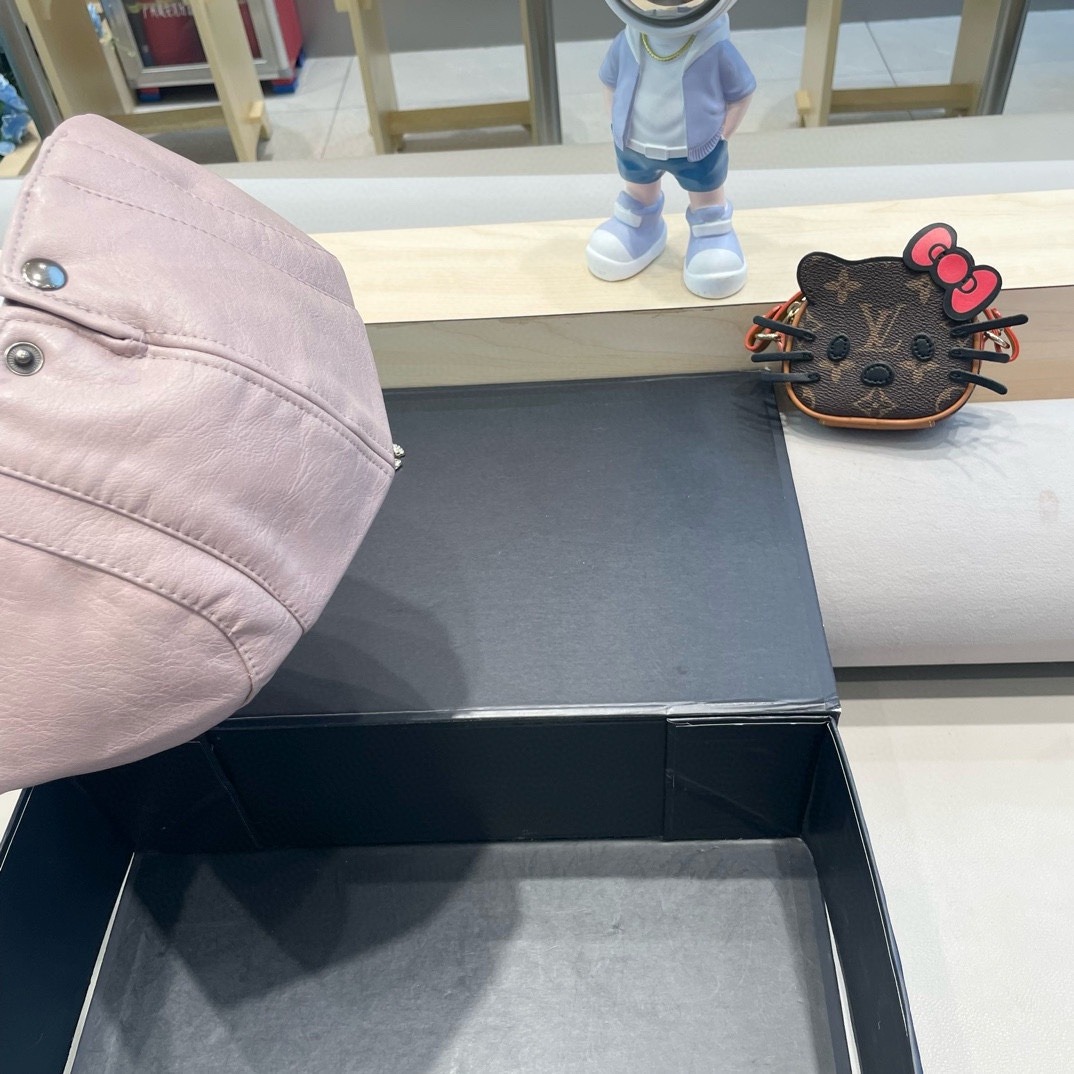  Chanel小香风Pu皮前进帽女秋季2025新款英伦报童帽复古百搭贝雷帽显脸小