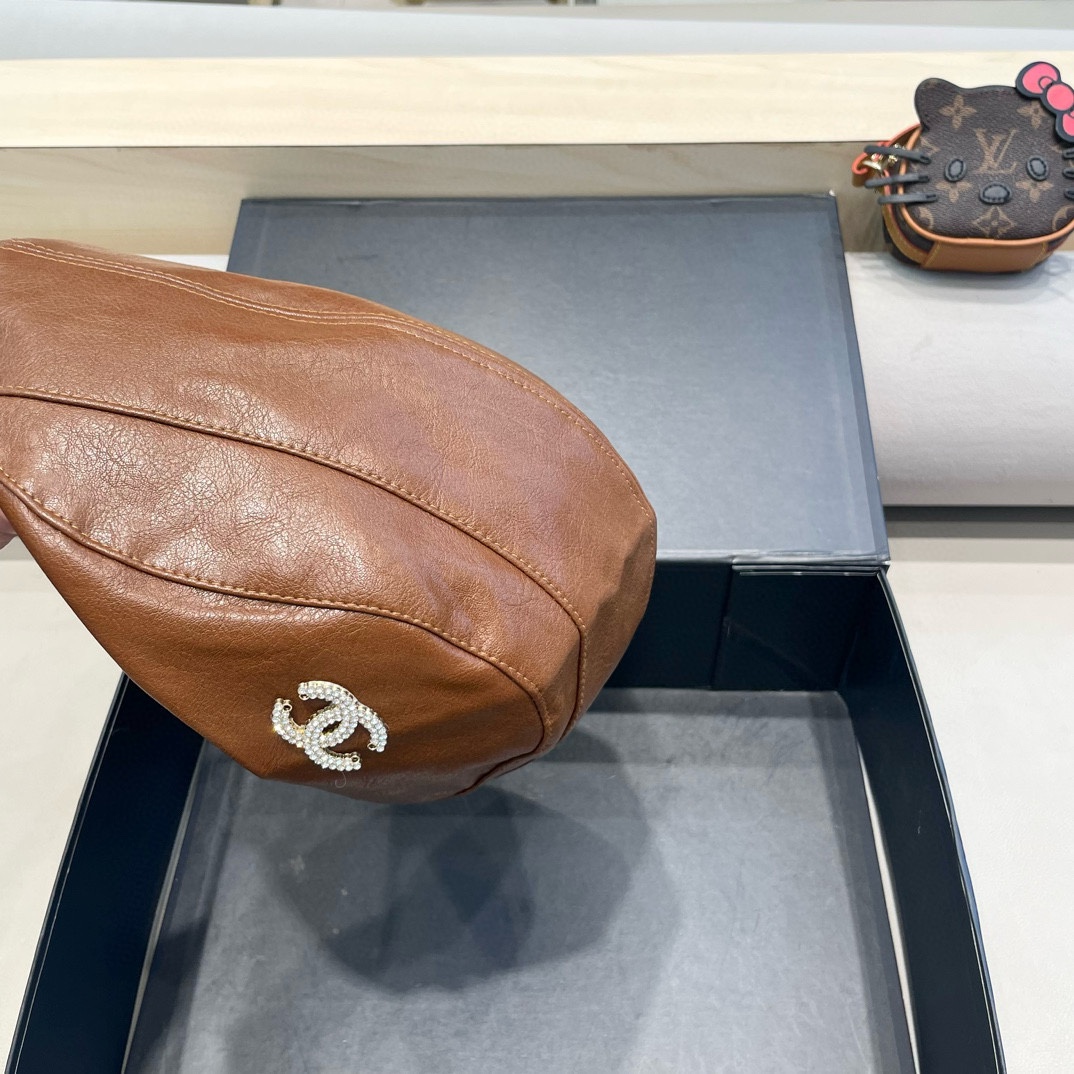  Chanel小香风Pu皮前进帽女秋季新款英伦报童帽复古百搭贝雷帽显脸小