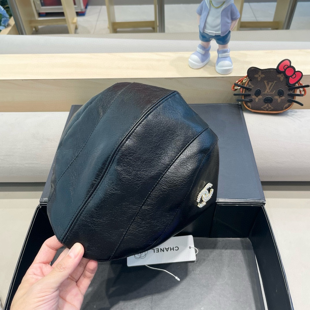  Chanel小香风Pu皮前进帽女秋季2025新款英伦报童帽复古百搭贝雷帽显脸小