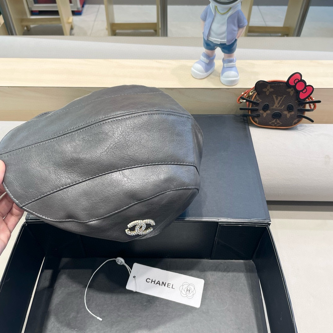  Chanel小香风Pu皮前进帽女秋季2025新款英伦报童帽复古百搭贝雷帽显脸小