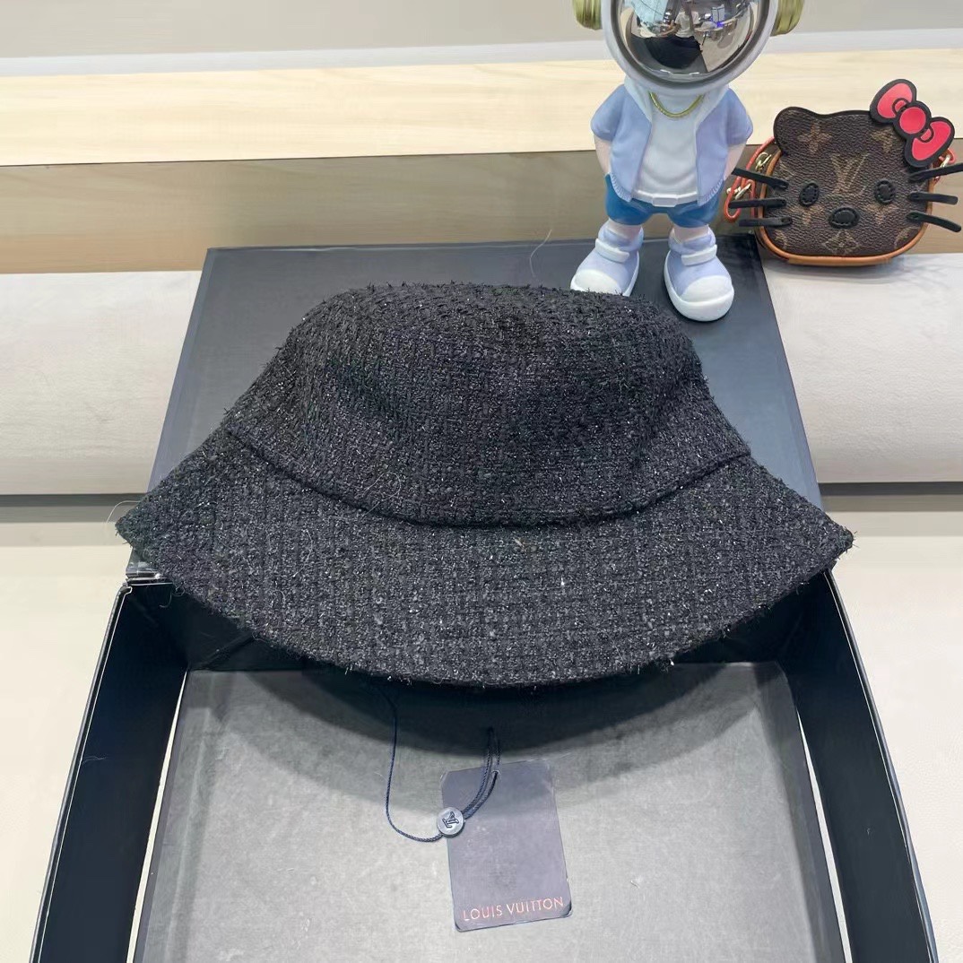  路易威登lv韩版休闲百搭盆帽女春秋季时尚素颜显脸小渔夫帽亮丝水桶帽