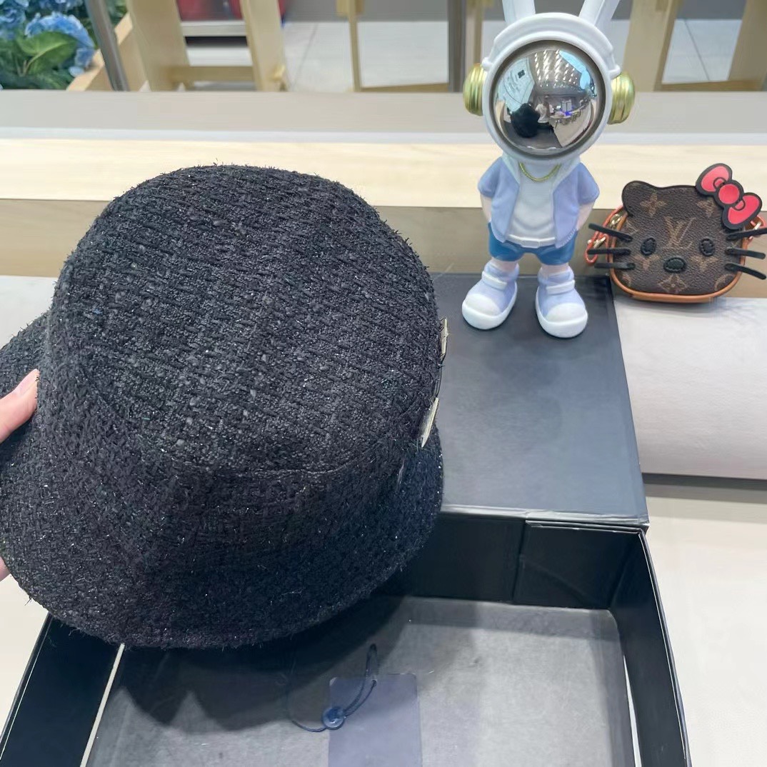  路易威登lv韩版休闲百搭盆帽女春秋季时尚素颜显脸小渔夫帽亮丝水桶帽