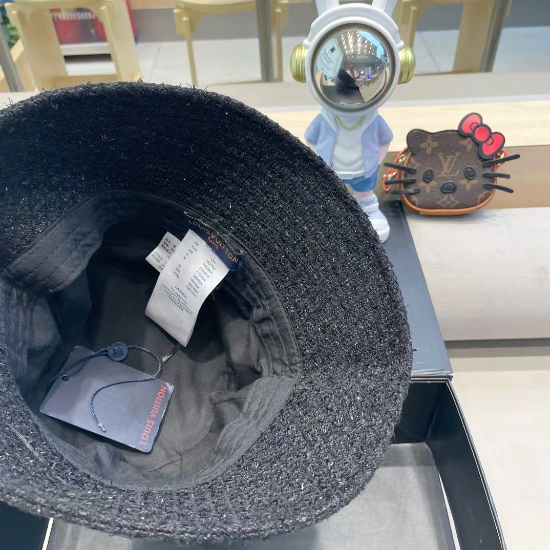  路易威登lv韩版休闲百搭盆帽女春秋季时尚素颜显脸小渔夫帽亮丝水桶帽