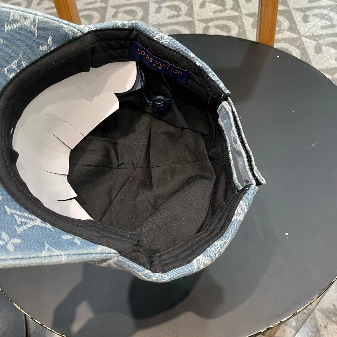 LV路易威登官网同步高版本 新款牛仔棒球帽火爆技术升级，洗水牛仔风街头风十足更符合现在时尚小哥哥小姐姐的