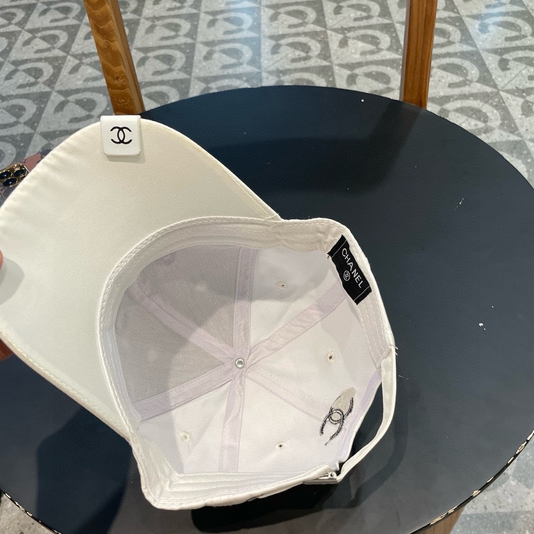  【CHANEL香奈儿】2025早春新款简约棒球帽，男女通用