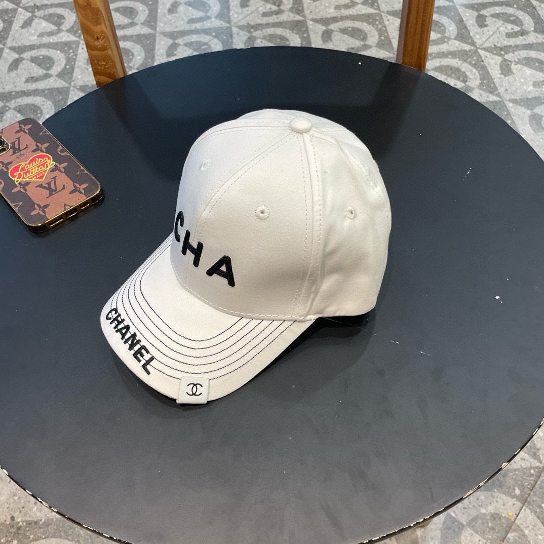  【CHANEL香奈儿】2025早春新款简约棒球帽，男女通用