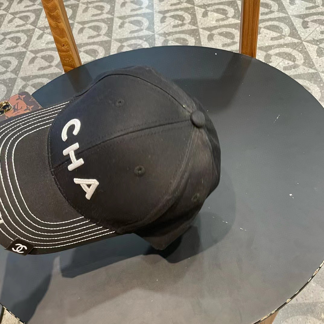  【CHANEL香奈儿】2025早春新款简约棒球帽，男女通用