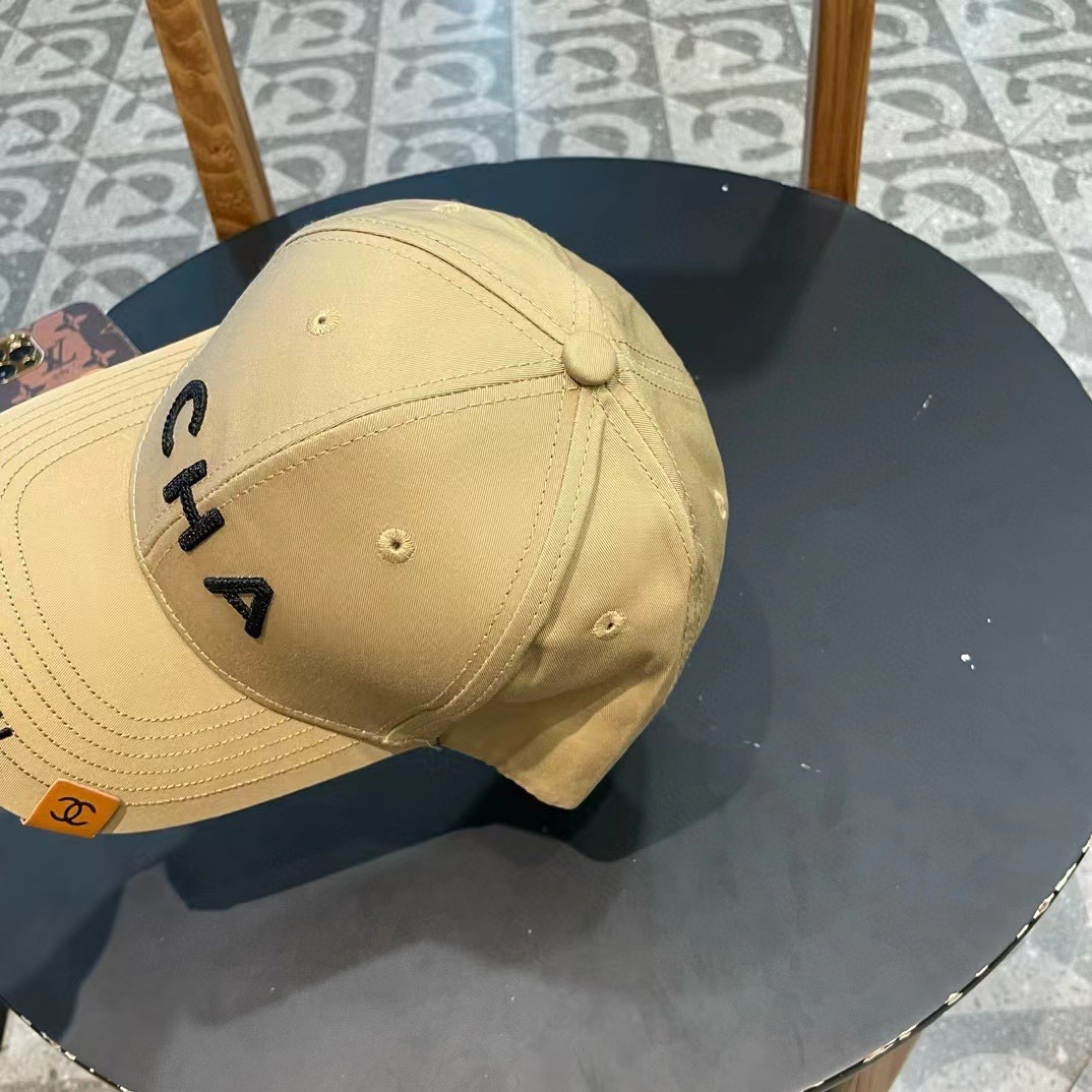  【CHANEL香奈儿】2025早春新款简约棒球帽，男女通用