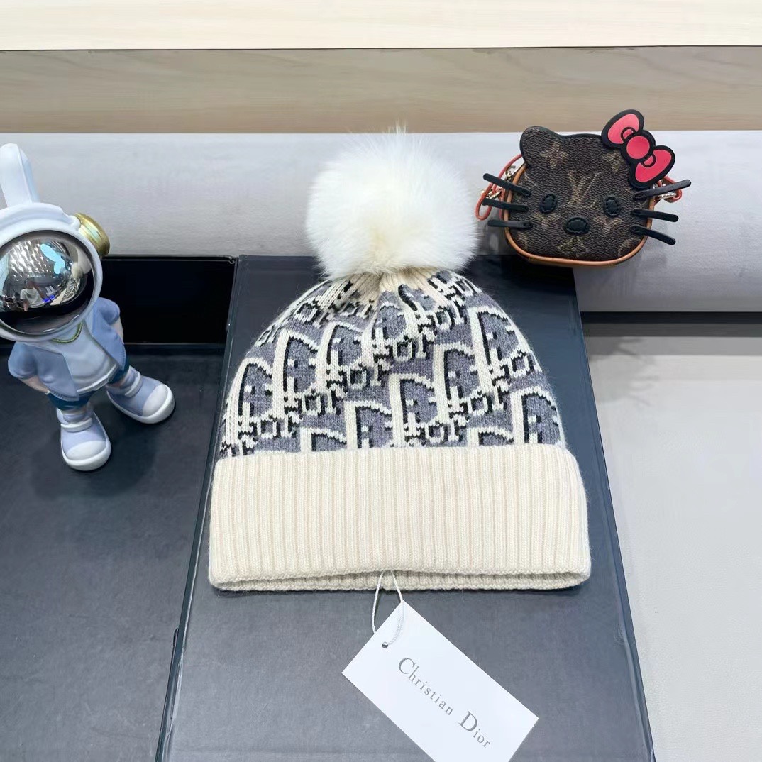 NO:214464,Dior embroidered wool hat, rabbit wool knit hat, autumn and winter warm artifact hat fisherman hat baseball hat knit hat, hat, dior, dior, espadrilles, hats19860909Dior迪奥刺绣毛线帽,兔毛针织帽,秋冬保暖神器帽子渔夫帽棒球帽针织帽,帽子,dior,dior,espadrilles,hats,hat