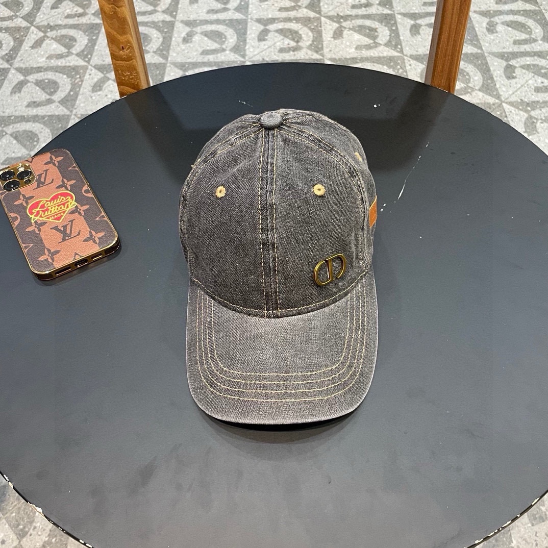 NO:214465,Dior New denim baseball caps trendy, high-end workmanship!  Very good match!  Hat fisherman hat baseball hat knit hat, hat, dior, dior, espadrilles, hats19860909Dior迪奥 新款牛仔棒球帽 潮流,高端做工！很好搭配！帽子渔夫帽棒球帽针织帽,帽子,dior,dior,espadrilles,hats,hat