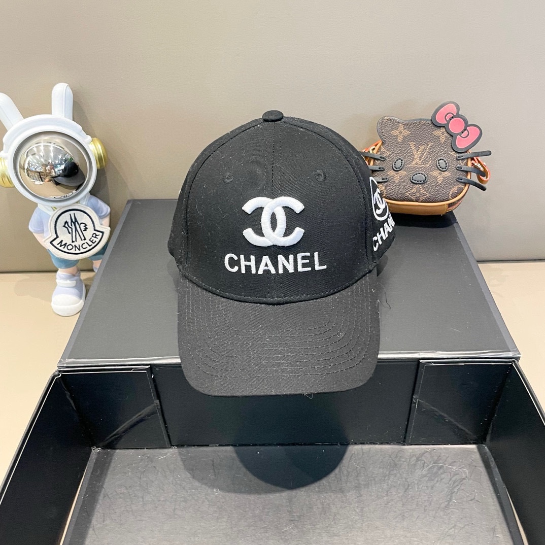 NO:214400,Chanel's new letter logo baseball cap, cool colors, different styles for men and women, the first batch is shipped first!  A must-have for fragrant powder!  Hat fisherman hat baseball hat knit hat, hat, chanel, espadrilles, hats19860909香奈儿新款字母logo棒球帽,很酷的色系,男女佩戴都有不同style,第一批抢先出货！香粉必入款！帽子渔夫帽棒球帽针织帽,帽子,chanel,espadrilles,hats,hat