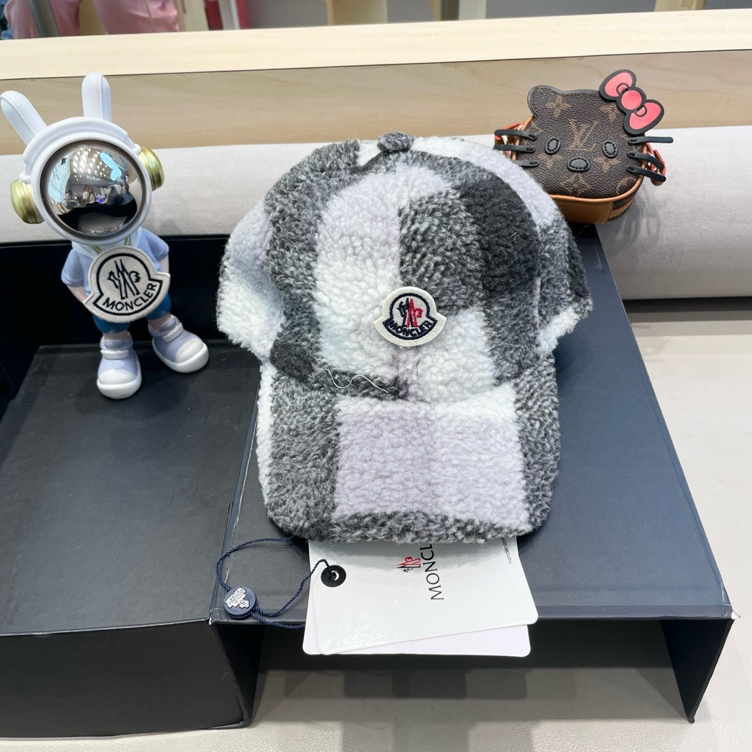 NO:214445,Moncler lamb hat women's ins checkered Korean versatile baseball hat warm face small duckball hat winter casual internet celebrity hat fisherman hat baseball hat knit hat, hat, christian louboutin, espadrilles, hats19860909moncler羊羔帽子女ins格纹韩版百搭棒球帽保暖显脸小鸭舌帽冬季休闲网红帽子渔夫帽棒球帽针织帽,帽子,christian louboutin,espadrilles,hats,hat