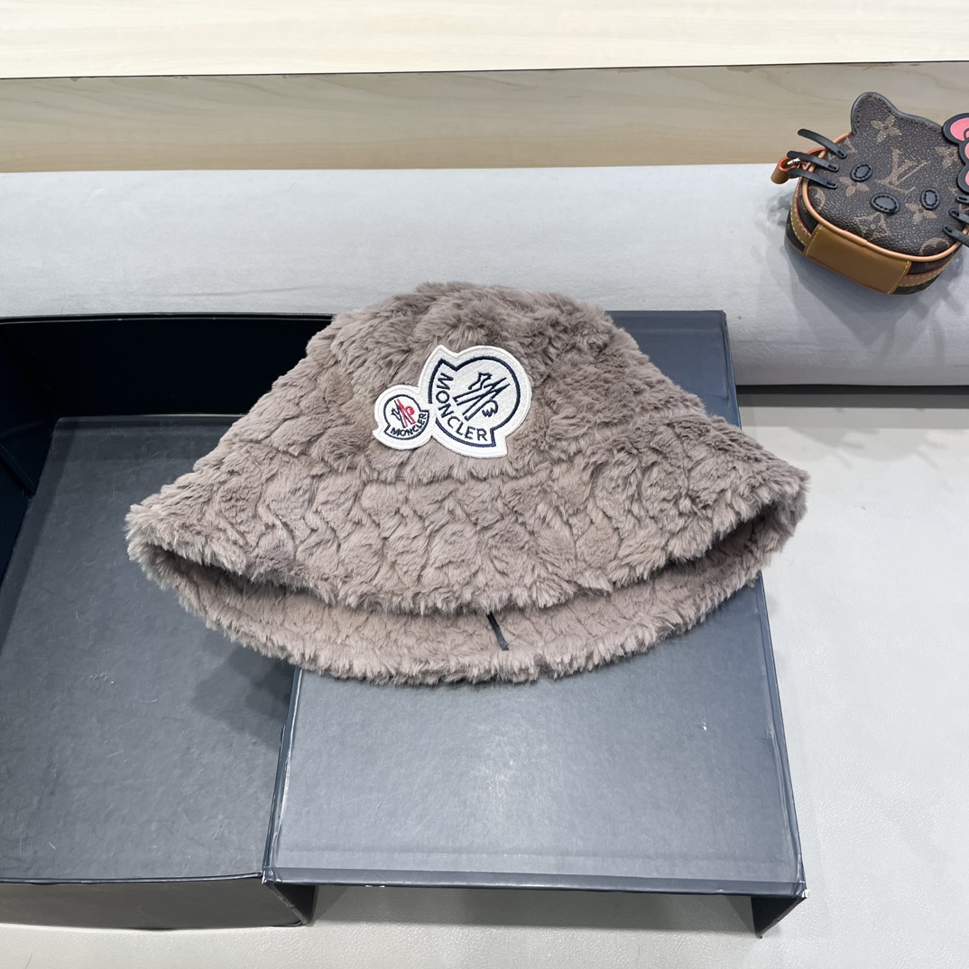 NO:214435,Moncler hairy fisherman hat women autumn and winter without makeup, warm face, small bucket hat plus velvet thickened ear protection plush basin hat fisherman hat baseball hat knit hat, hat, christian louboutin, espadrilles, hats19860909moncler毛渔夫帽子女秋冬素颜保暖显脸小水桶帽加绒加厚护耳毛绒盆帽帽子渔夫帽棒球帽针织帽,帽子,christian louboutin,espadrilles,hats,hat