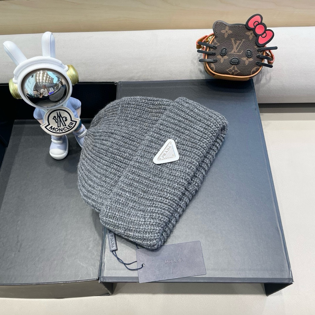 。Prada普拉达日系甜美针织渔夫帽女秋冬保暖韩系博主同款毛线帽显脸小