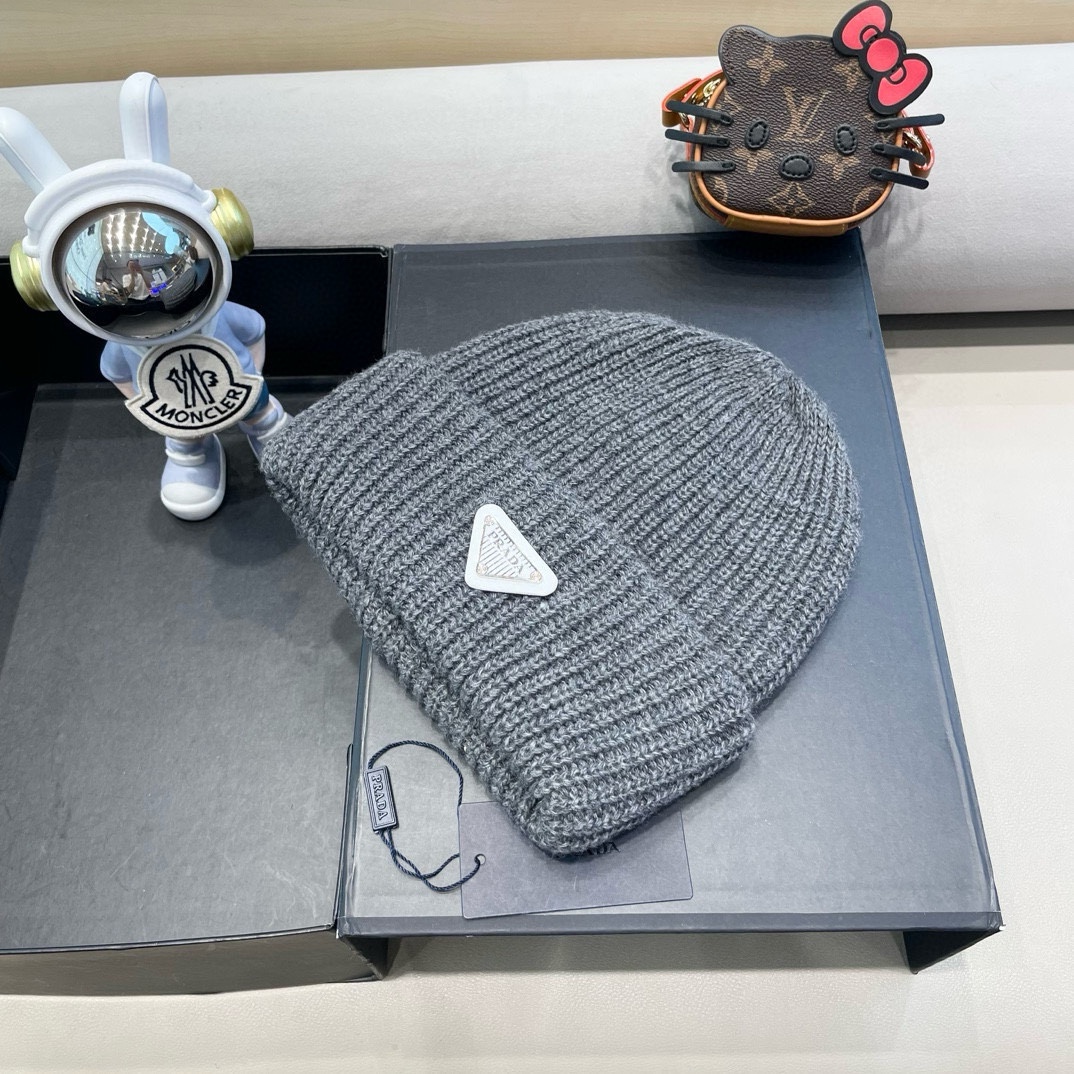 。Prada普拉达日系甜美针织渔夫帽女秋冬保暖韩系博主同款毛线帽显脸小