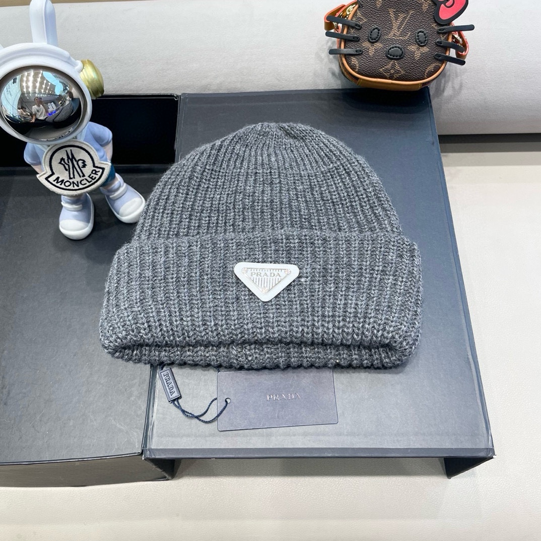 。Prada普拉达日系甜美针织渔夫帽女秋冬保暖韩系博主同款毛线帽显脸小