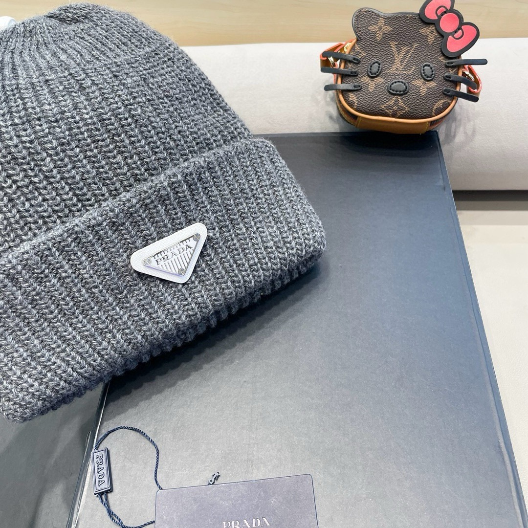 。Prada普拉达日系甜美针织渔夫帽女秋冬保暖韩系博主同款毛线帽显脸小