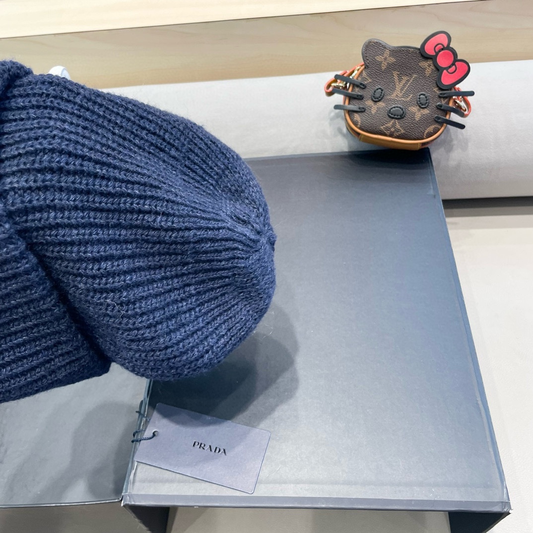 。Prada普拉达日系甜美针织渔夫帽女秋冬保暖韩系博主同款毛线帽显脸小