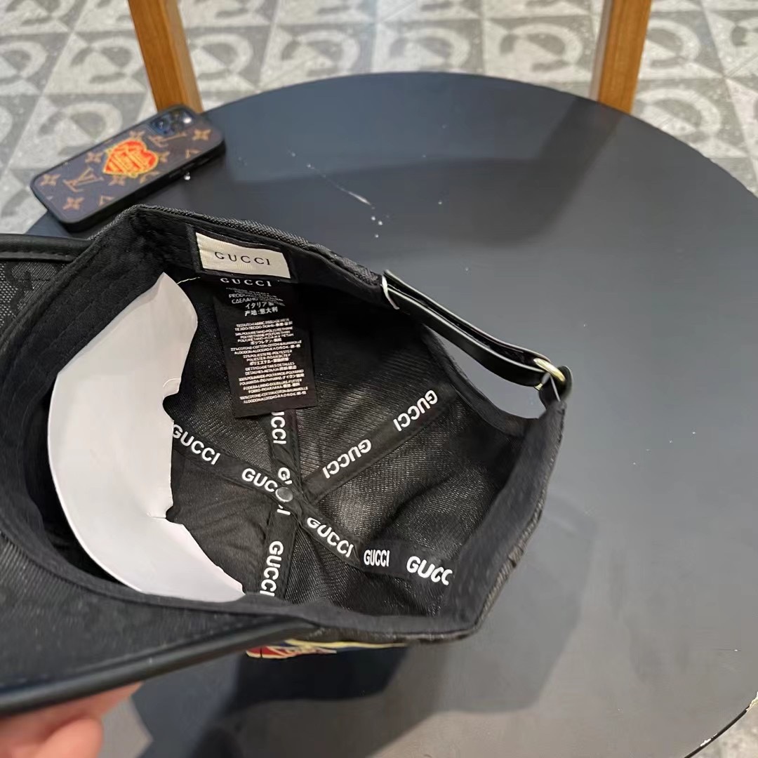   Gucci(古奇)新款原单棒球帽， 金属双G，专柜最新款，11开模订制，正版开模五金，原版帆布料+头