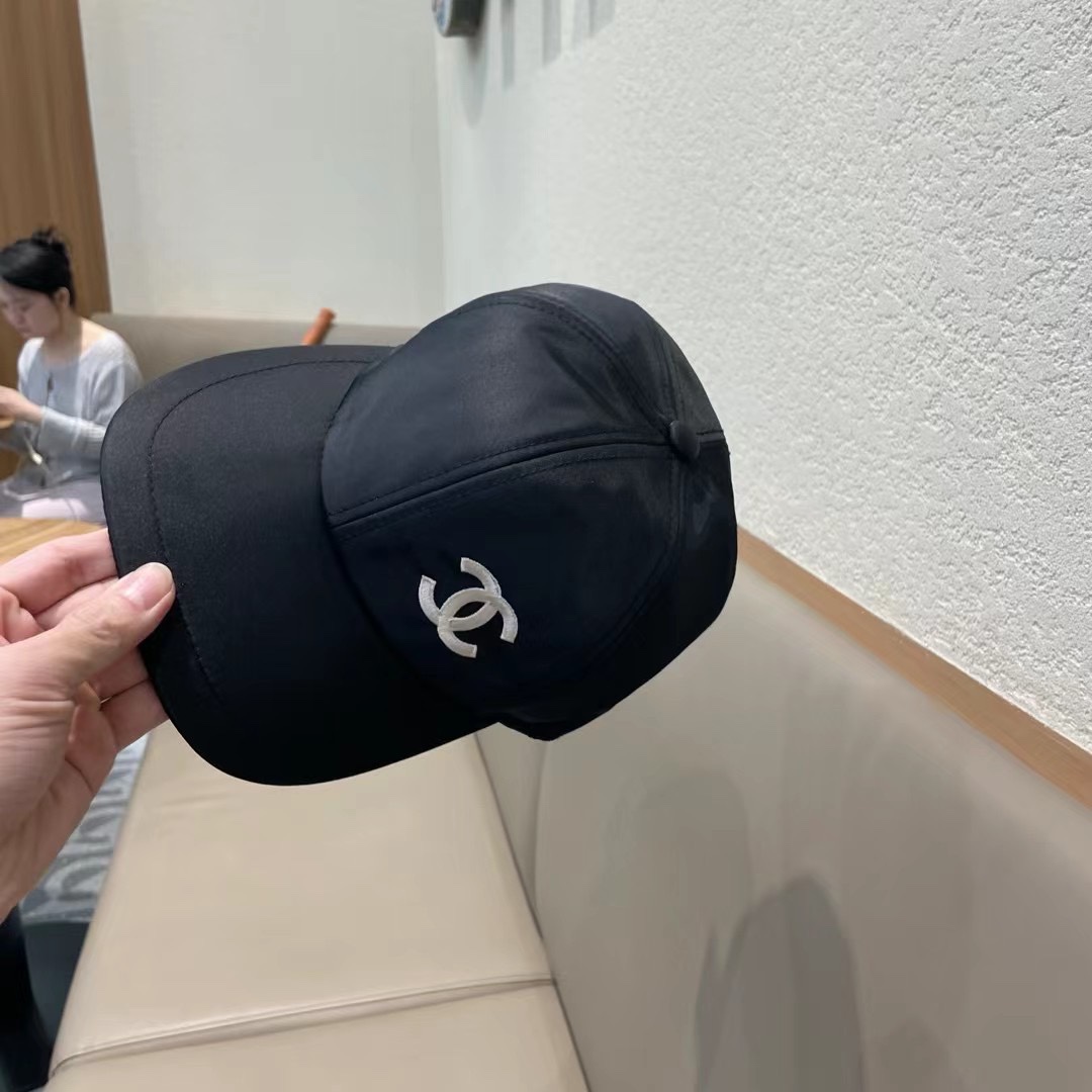 渔夫帽棒球帽【CHANEL香奈儿】新款简约刺绣logo棒球帽，新款出货，大牌款超好搭配，赶紧入手！