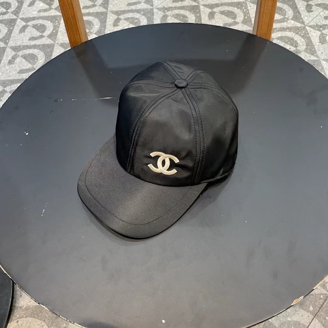 渔夫帽棒球帽【CHANEL香奈儿】新款简约刺绣logo棒球帽，新款出货，大牌款超好搭配，赶紧入手！