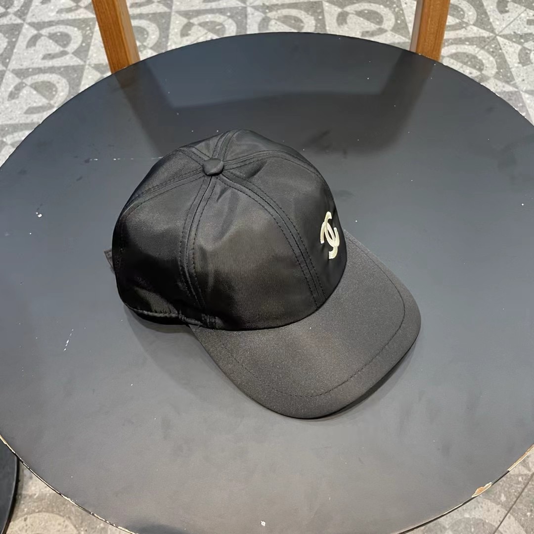 渔夫帽棒球帽【CHANEL香奈儿】新款简约刺绣logo棒球帽，新款出货，大牌款超好搭配，赶紧入手！