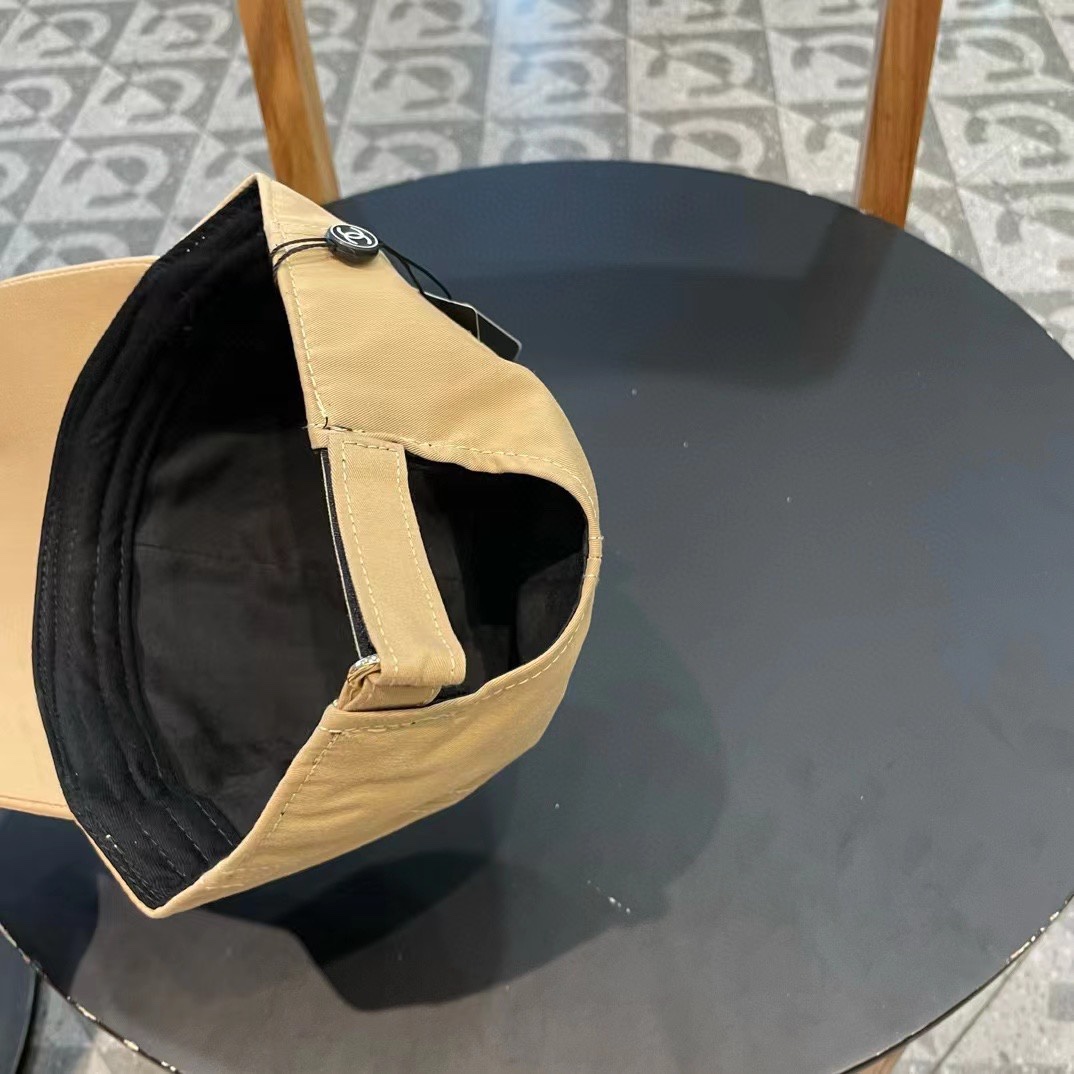  Chanel香奈儿春夏款牛仔棒球帽🧢，出街必备超好搭配