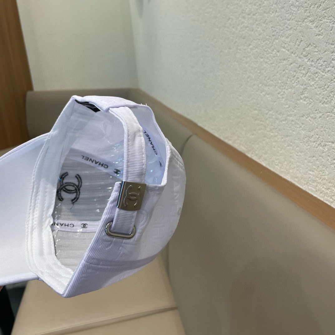  【CHANEL香奈儿】新款刺绣山茶花棒球帽，新款出货，大牌款超好搭配，赶紧入手！