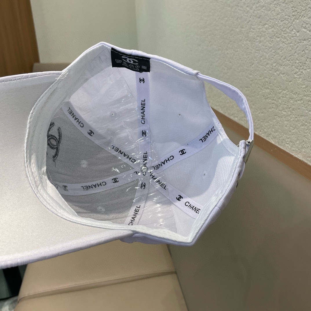  【CHANEL香奈儿】新款刺绣山茶花棒球帽，新款出货，大牌款超好搭配，赶紧入手！