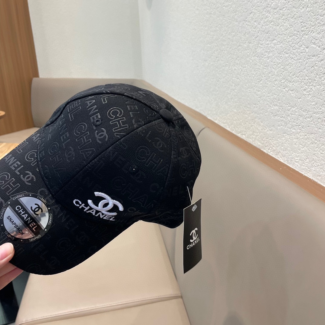  【CHANEL香奈儿】新款刺绣山茶花棒球帽，新款出货，大牌款超好搭配，赶紧入手！