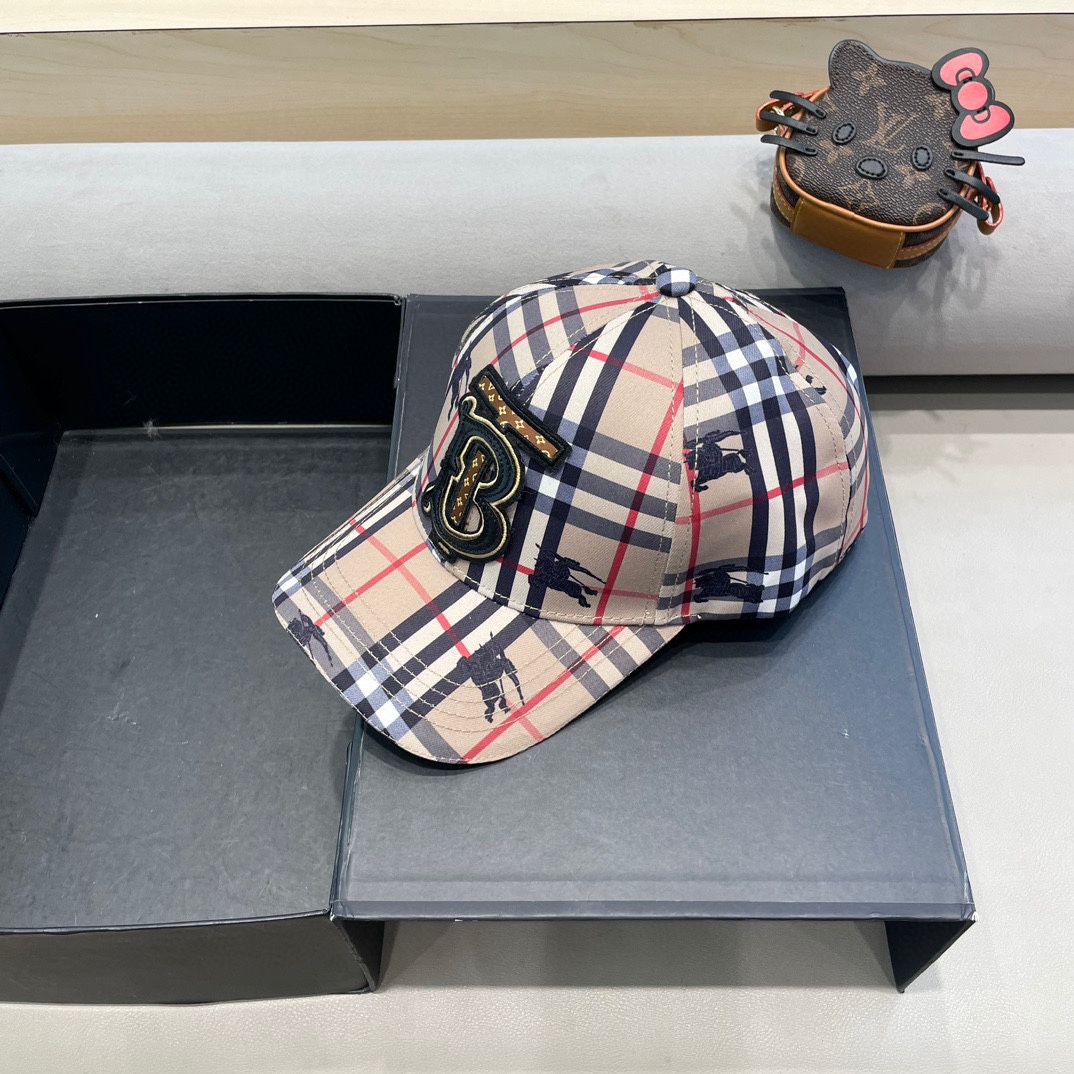  Burberry（巴宝莉）原单棒球帽， 专柜热卖款，经典格子，11开模订制，尼龙面料，纯棉内里，轻盈透