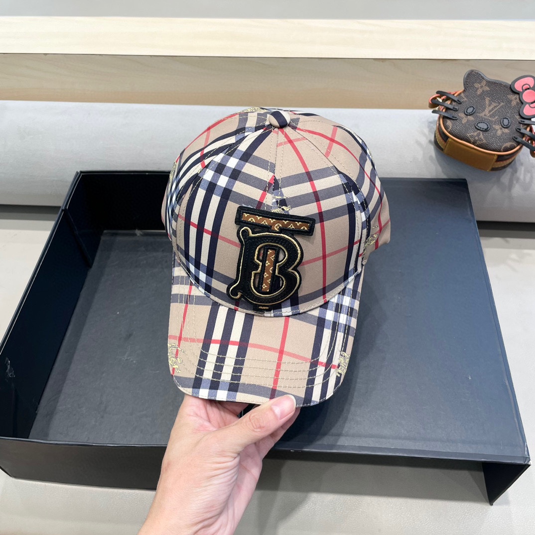  Burberry（巴宝莉）原单棒球帽， 专柜热卖款，经典格子，11开模订制，尼龙面料，纯棉内里，轻盈透